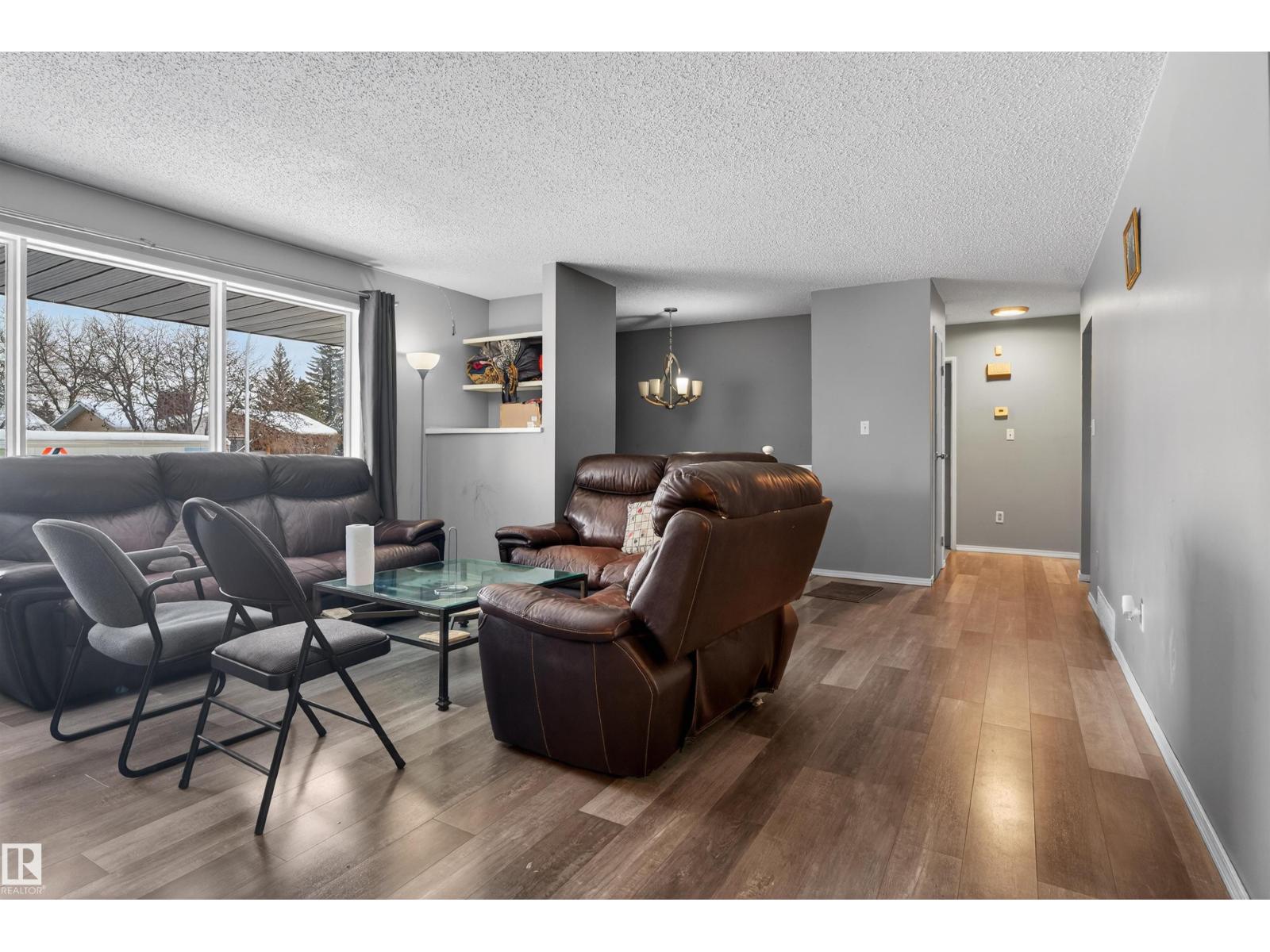 1732 61 St Nw, Edmonton, Alberta  T6L 1N2 - Photo 4 - E4468654