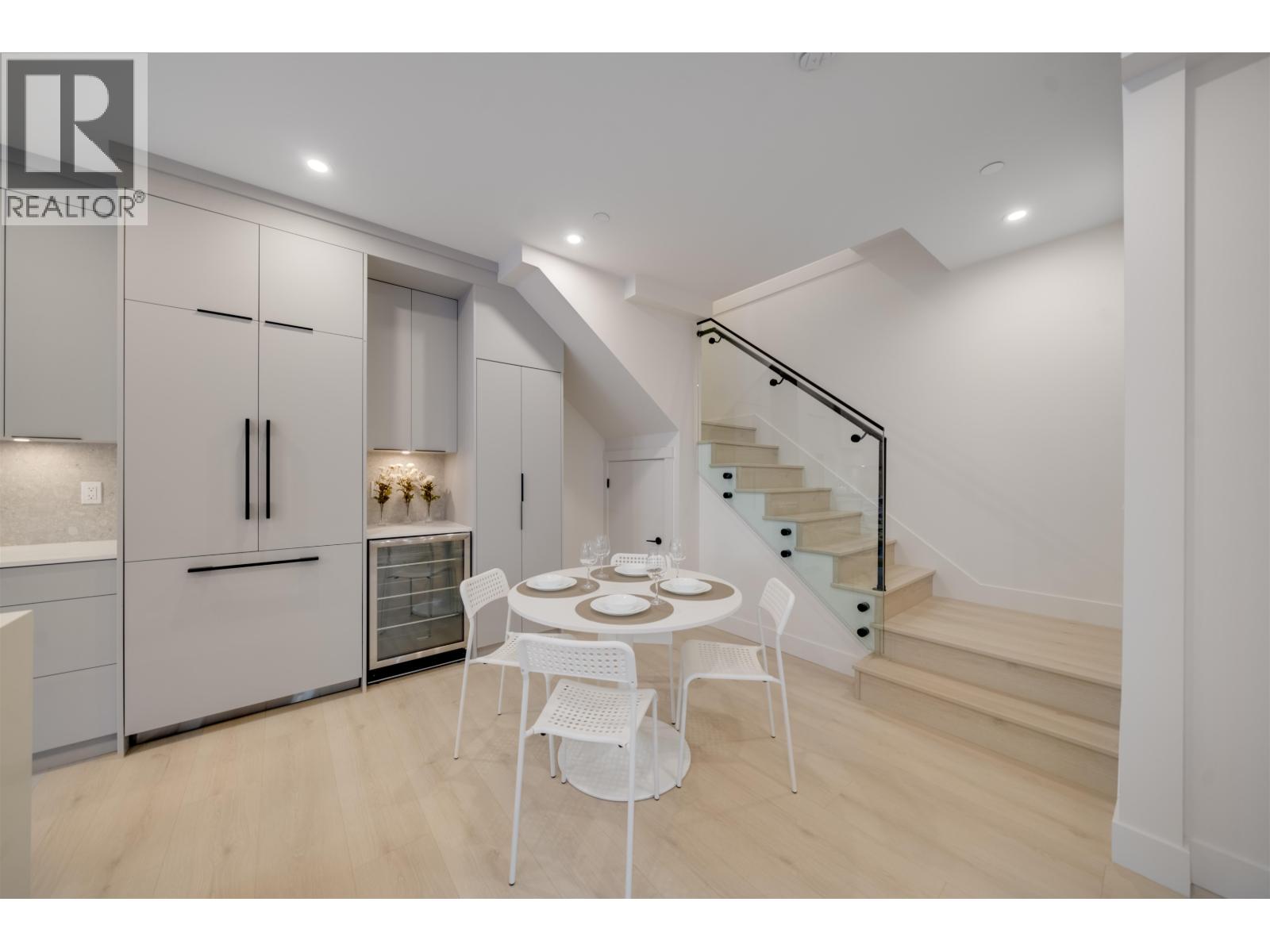 4 3836 W 8th Avenue, Vancouver, British Columbia V6R 1Z4 - Photo 8 - R3075058