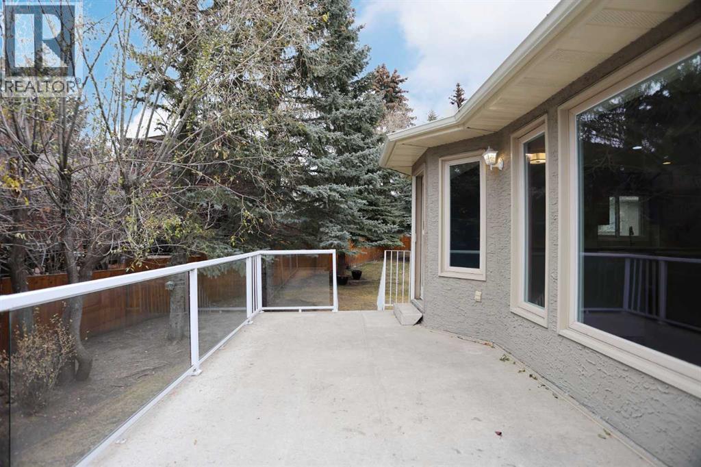 220 Silver Creek Mews Nw, Calgary, Alberta  T3B 5L1 - Photo 24 - A2269283