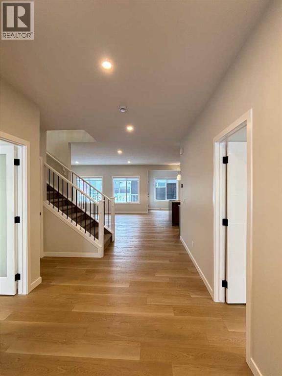 2762 Baywater Landing, Airdrie, Alberta  T4B 5K5 - Photo 4 - A2275470