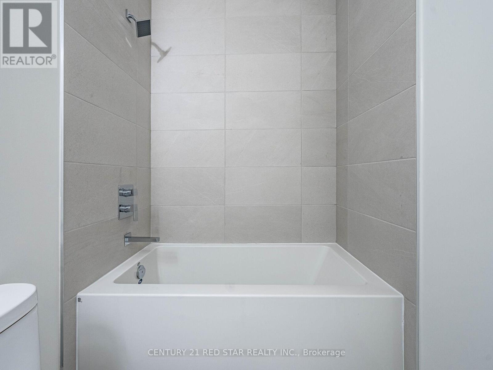 119 - 2075 King Road, King, Ontario  L7B 0R6 - Photo 30 - N12652584