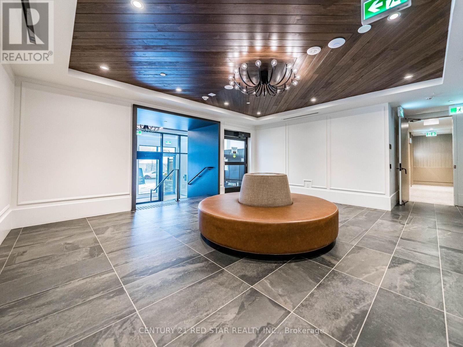 119 - 2075 King Road, King, Ontario  L7B 0R6 - Photo 42 - N12652584