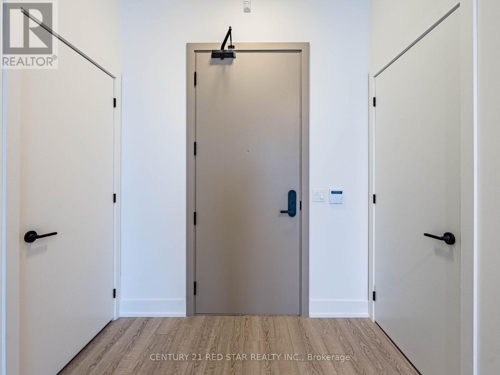 119 - 2075 King Road, King, Ontario  L7B 0R6 - Photo 6 - N12652584