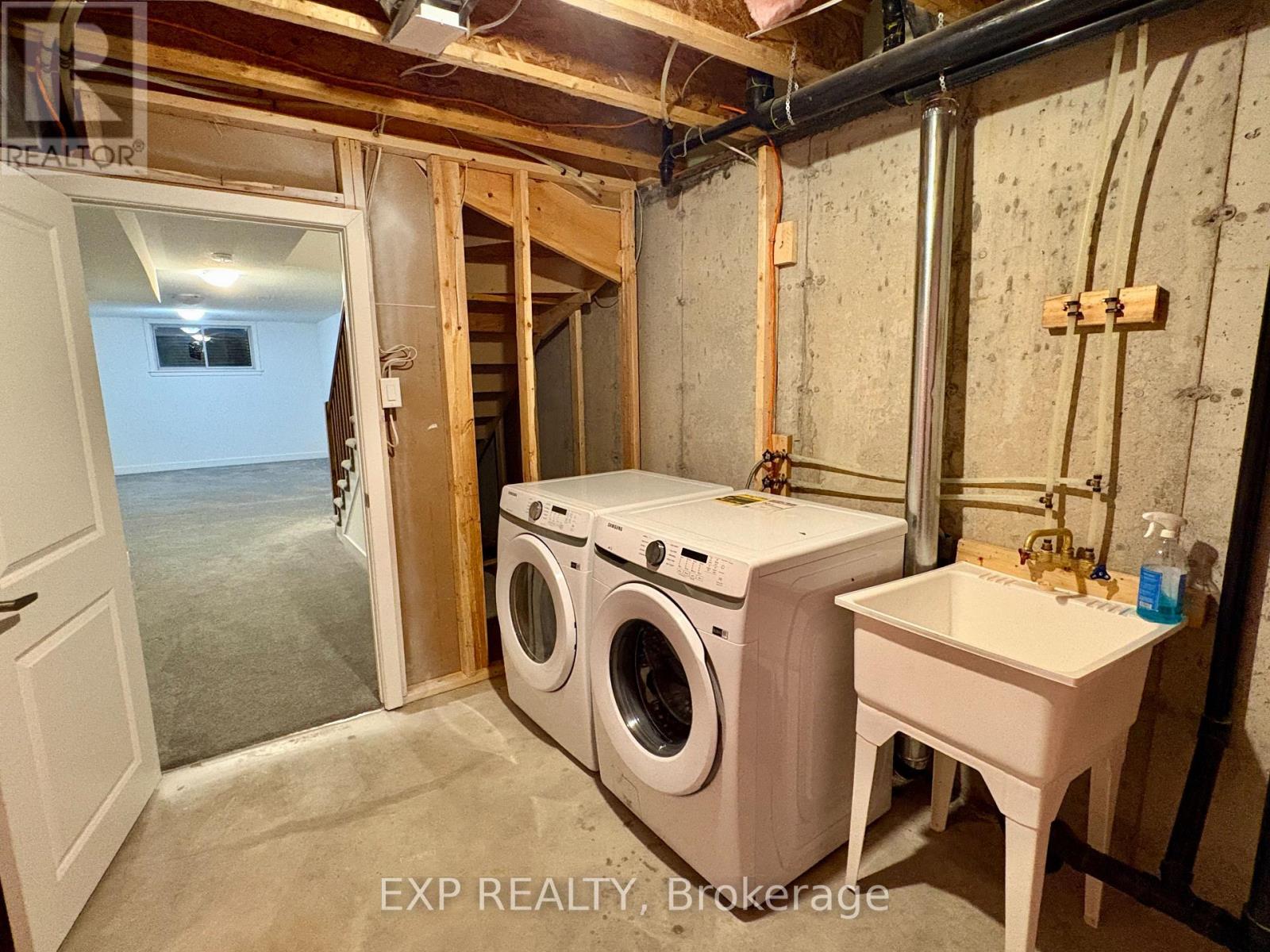 261 Finsbury Avenue, Ottawa, Ontario  K2S 2Y2 - Photo 32 - X12652596