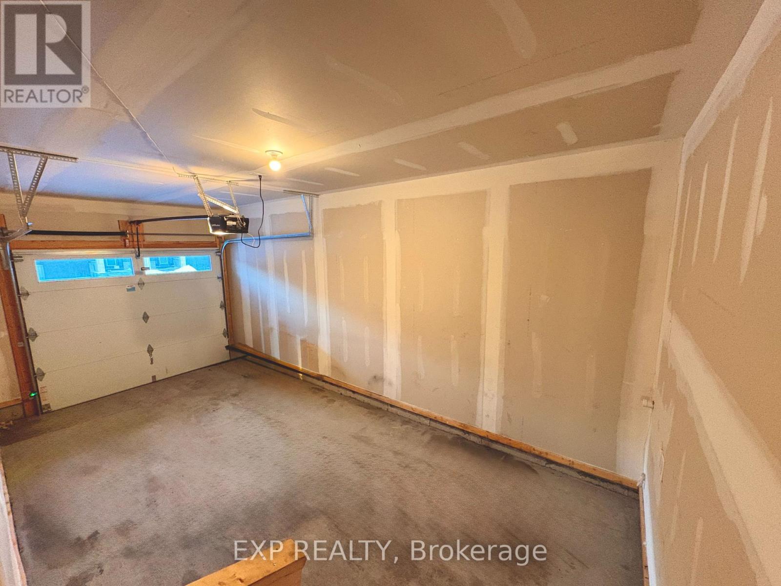 261 Finsbury Avenue, Ottawa, Ontario  K2S 2Y2 - Photo 34 - X12652596