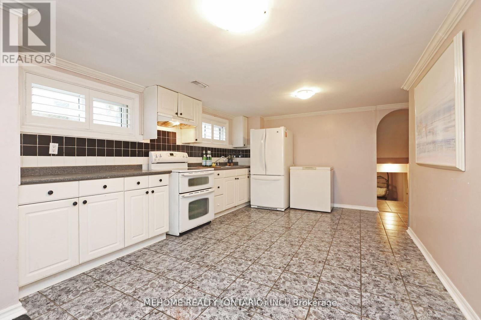 Bsmt - 130 Edmonton Drive, Toronto, Ontario  M2J 3X1 - Photo 3 - C12652594