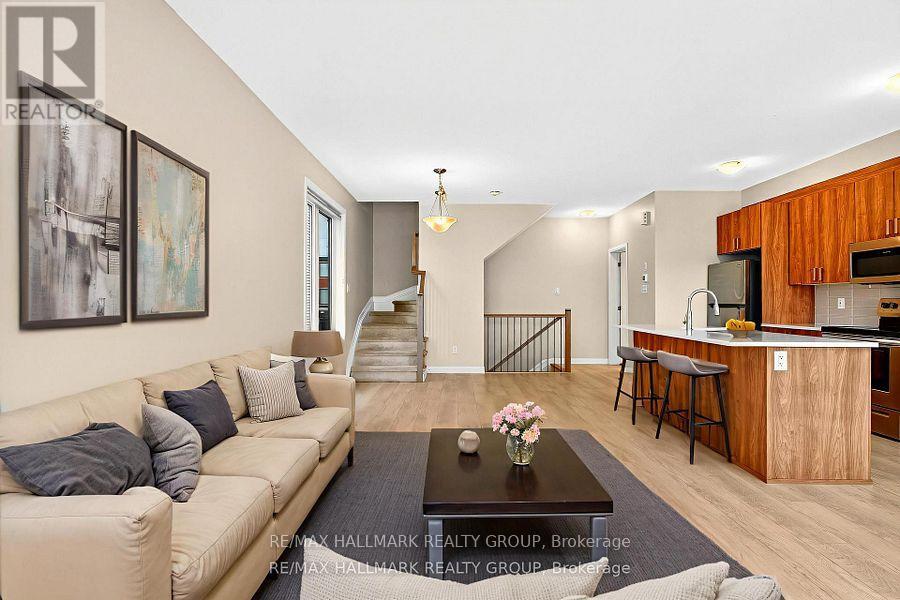 348 Raheen Court Ottawa Circuit, Ottawa, Ontario  K2J 7C2 - Photo 7 - X12652614
