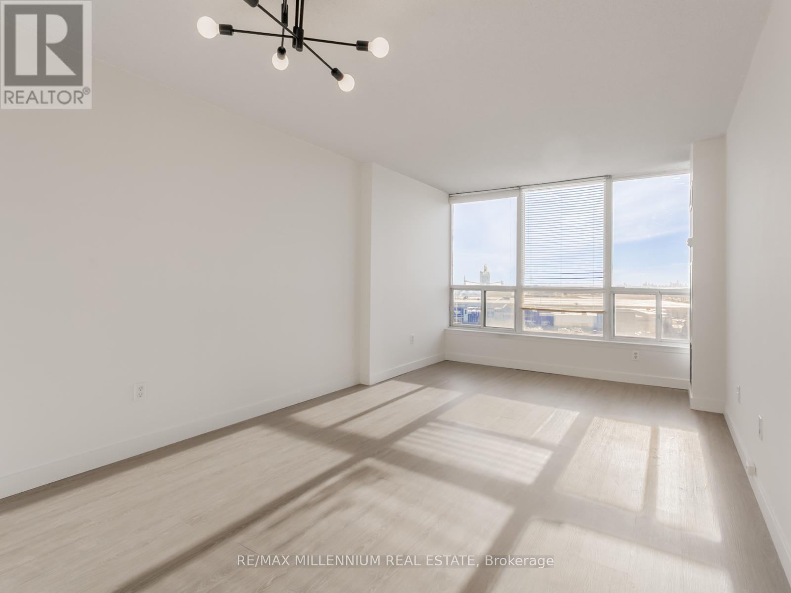 803 - 12 Laurelcrest Street, Brampton, Ontario  L6S 5Y4 - Photo 22 - W12651712