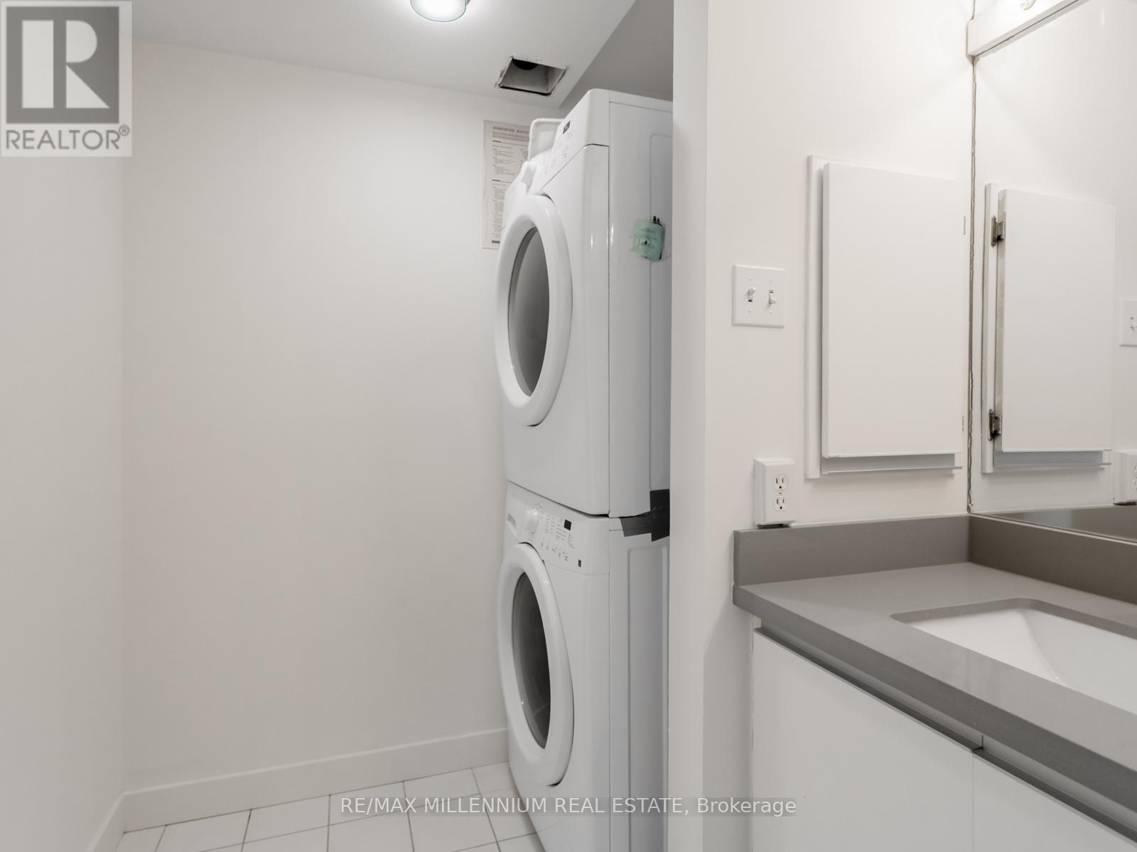 803 - 12 Laurelcrest Street, Brampton, Ontario L6S 5Y4 - Photo 33 - W12651712