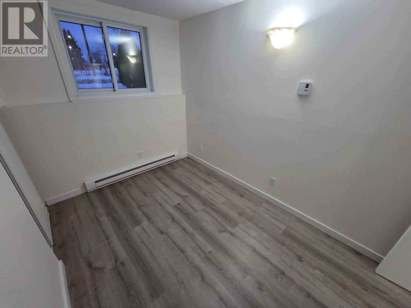 140 725 James St S, Thunder Bay, Ontario  P7E 6N3 - Photo 26 - TB253686