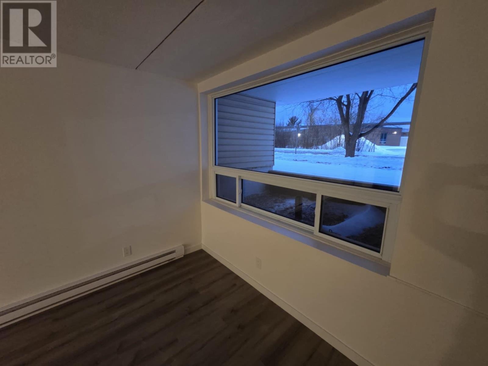 140 725 James St S, Thunder Bay, Ontario  P7E 6N3 - Photo 34 - TB253686