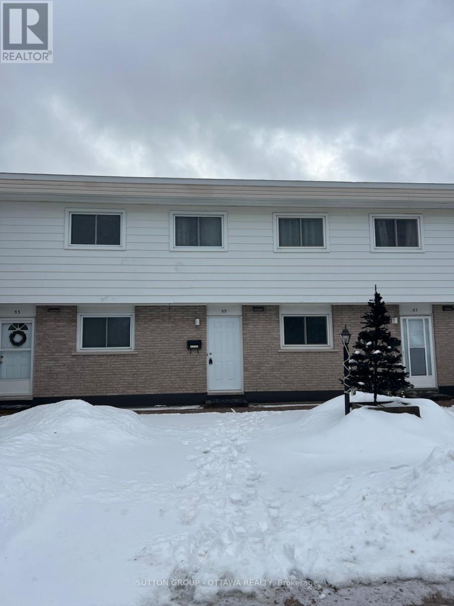 55 HADLEY CIRCLE, Ottawa, Ontario