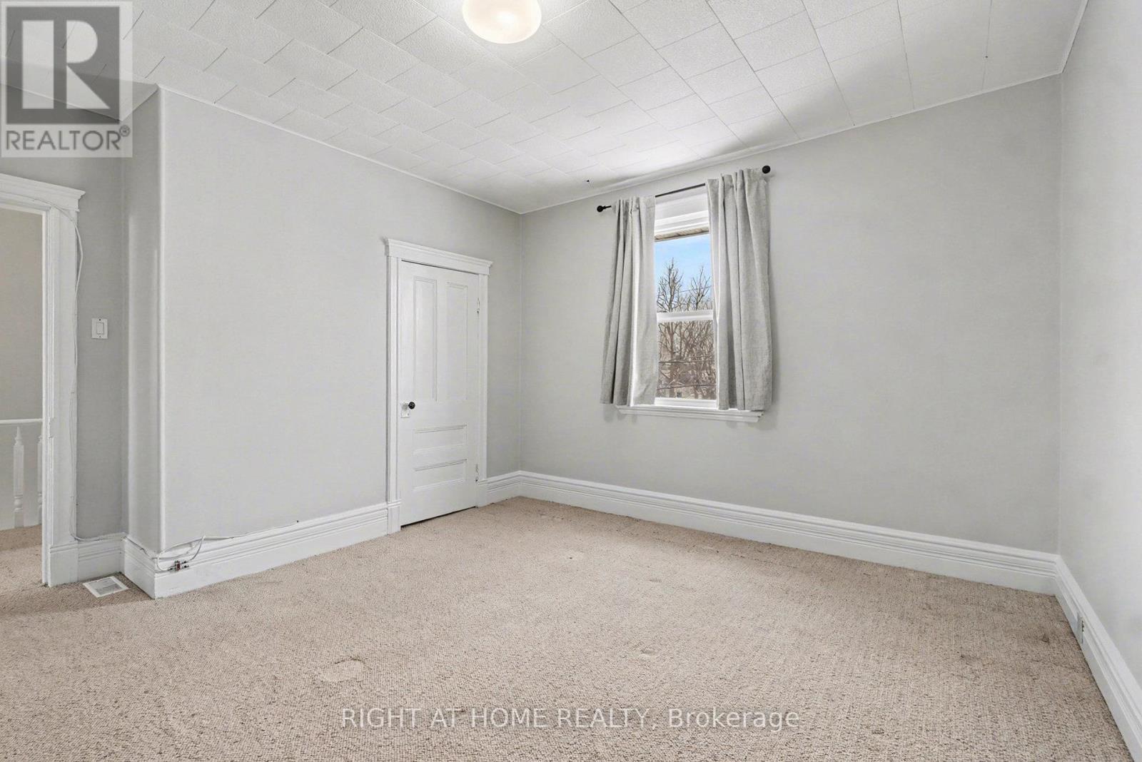 Unit 1 - 486 Victoria Street, North Dundas, Ontario  K0C 2K0 - Photo 10 - X12652636