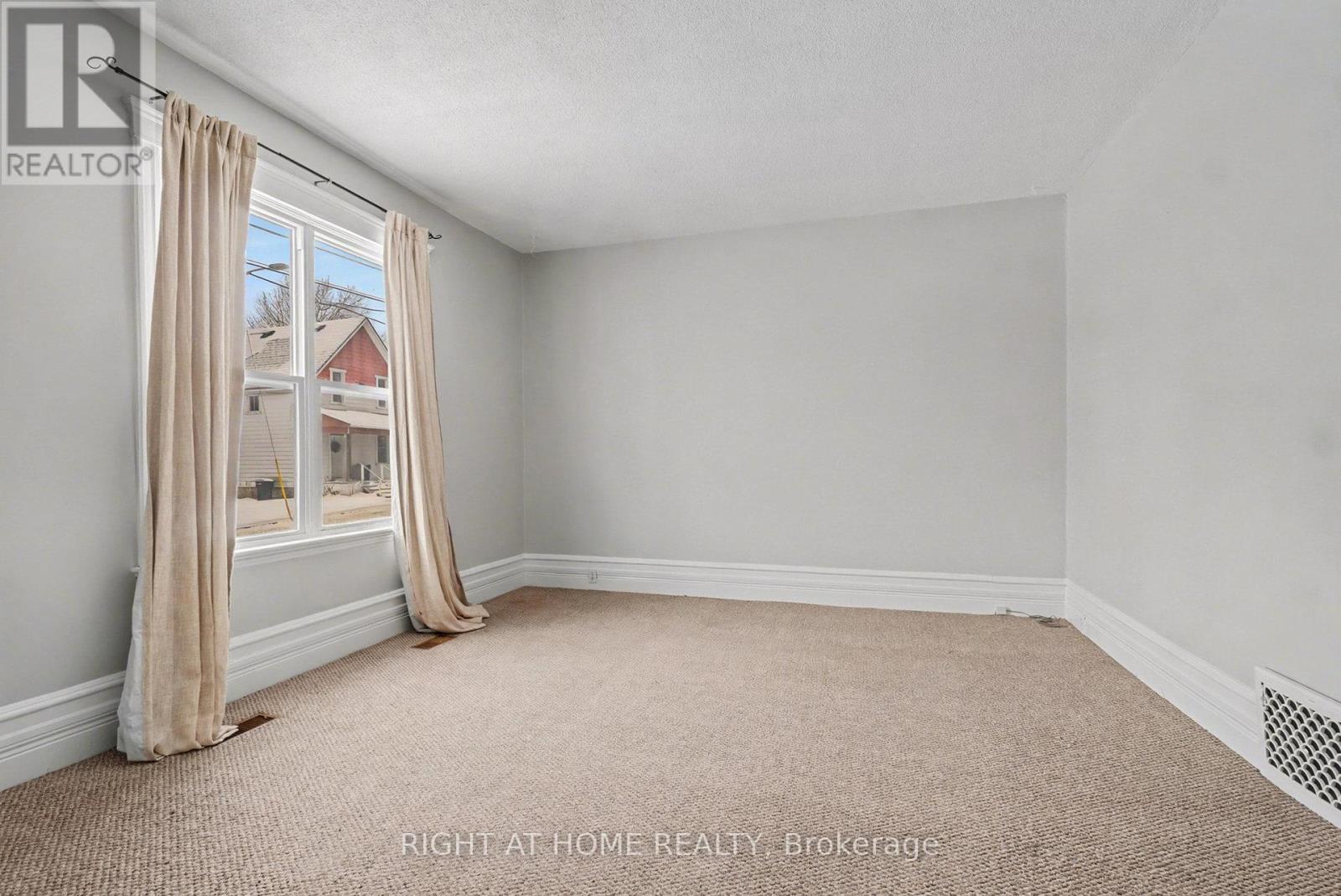 Unit 1 - 486 Victoria Street, North Dundas, Ontario  K0C 2K0 - Photo 6 - X12652636