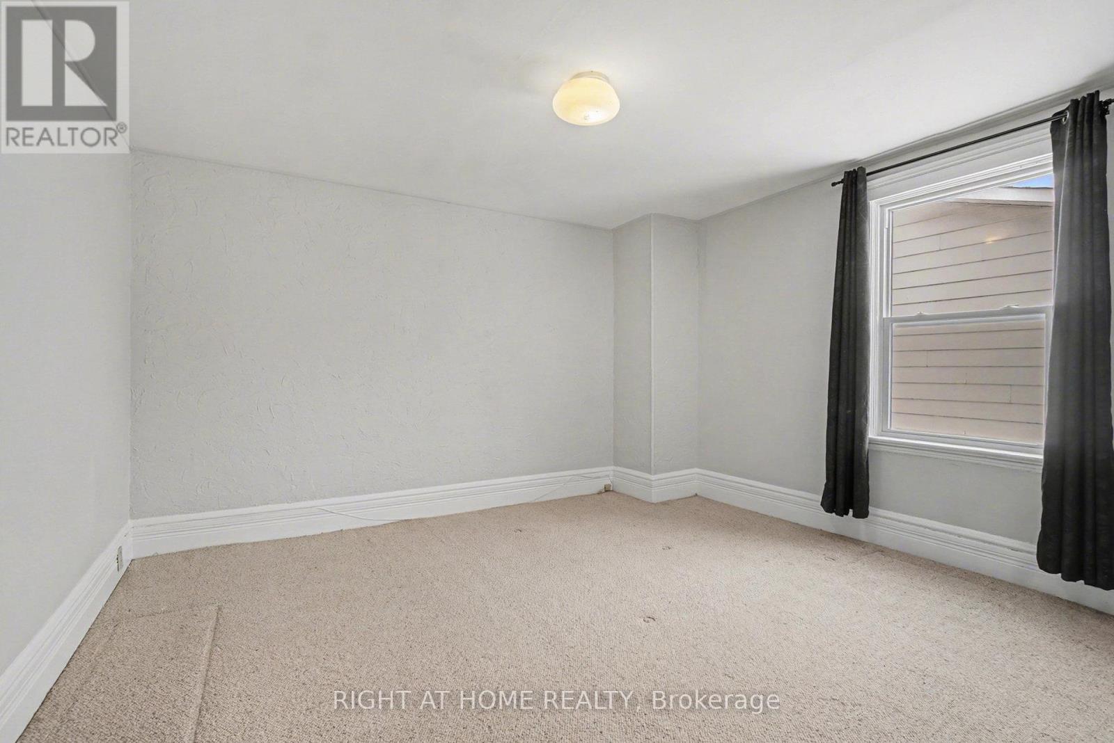 Unit 1 - 486 Victoria Street, North Dundas, Ontario  K0C 2K0 - Photo 9 - X12652636