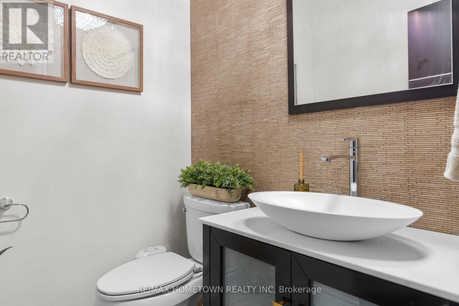 1020 Crestwood Drive, Brockville, Ontario  K6V 7N1 - Photo 17 - X12652630