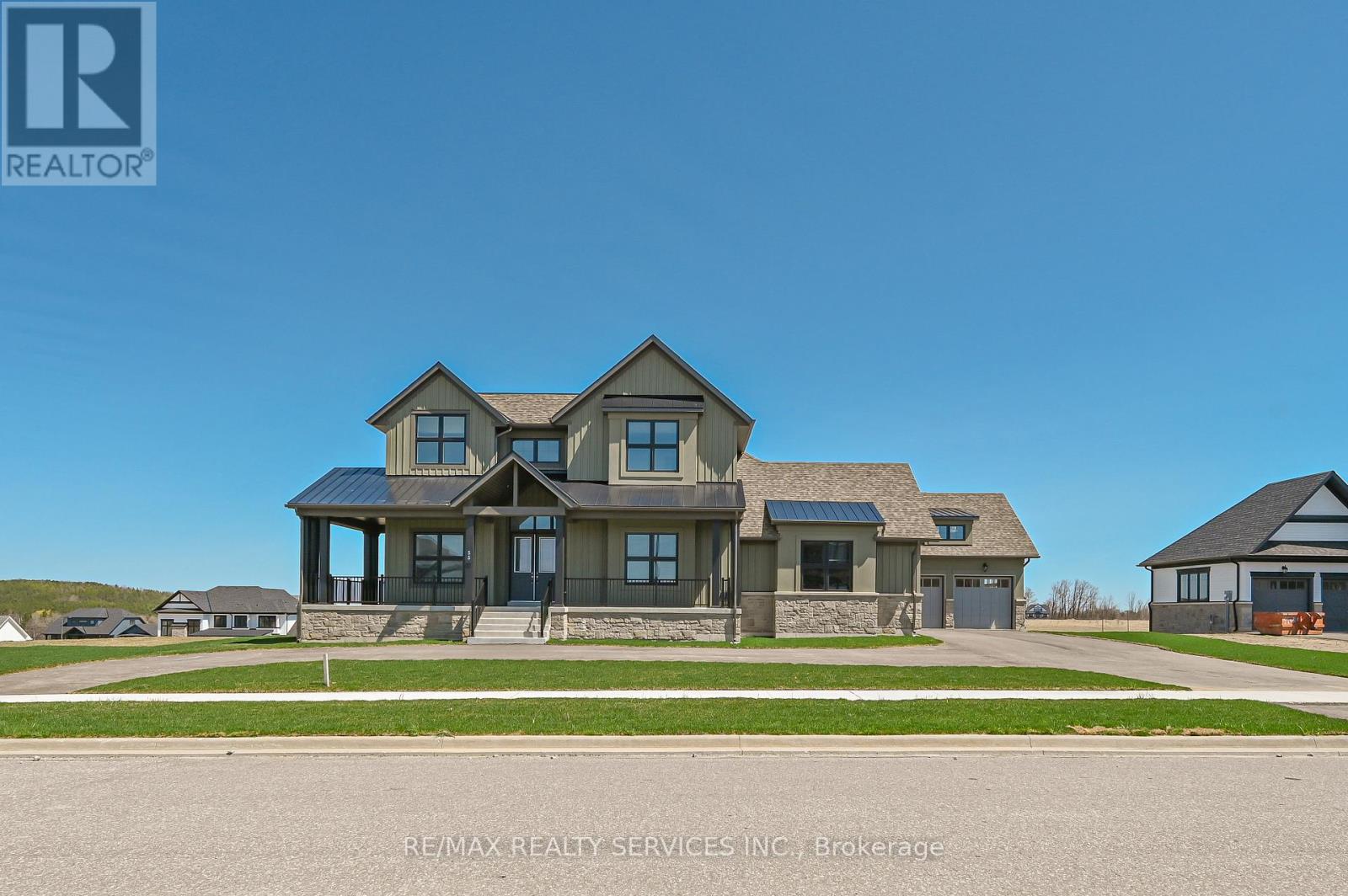 55 William Crisp Drive, Caledon, Ontario  L7K 2R7 - Photo 2 - W12652638