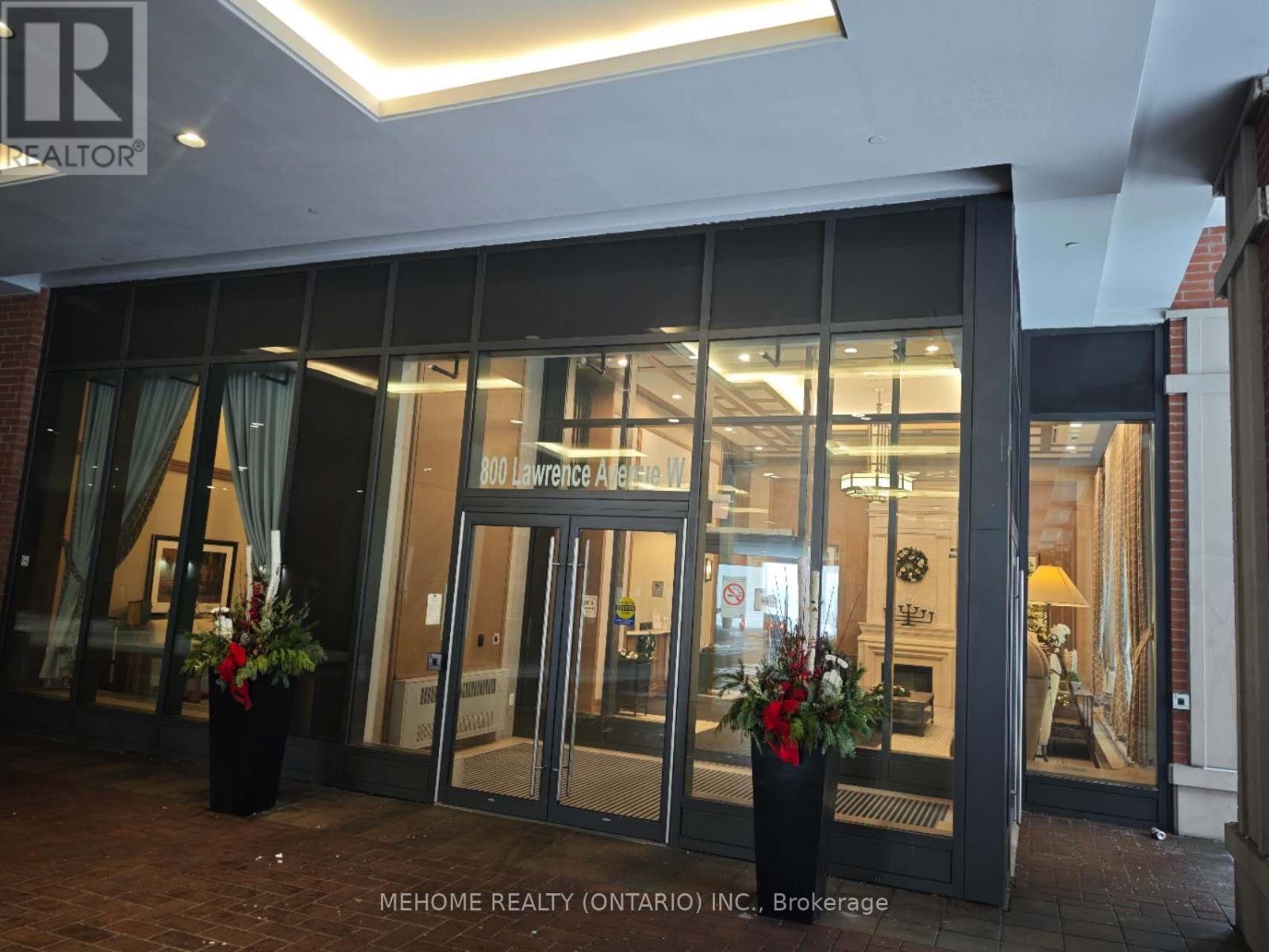 914 - 800 LAWRENCE AVENUE W, Toronto, Ontario