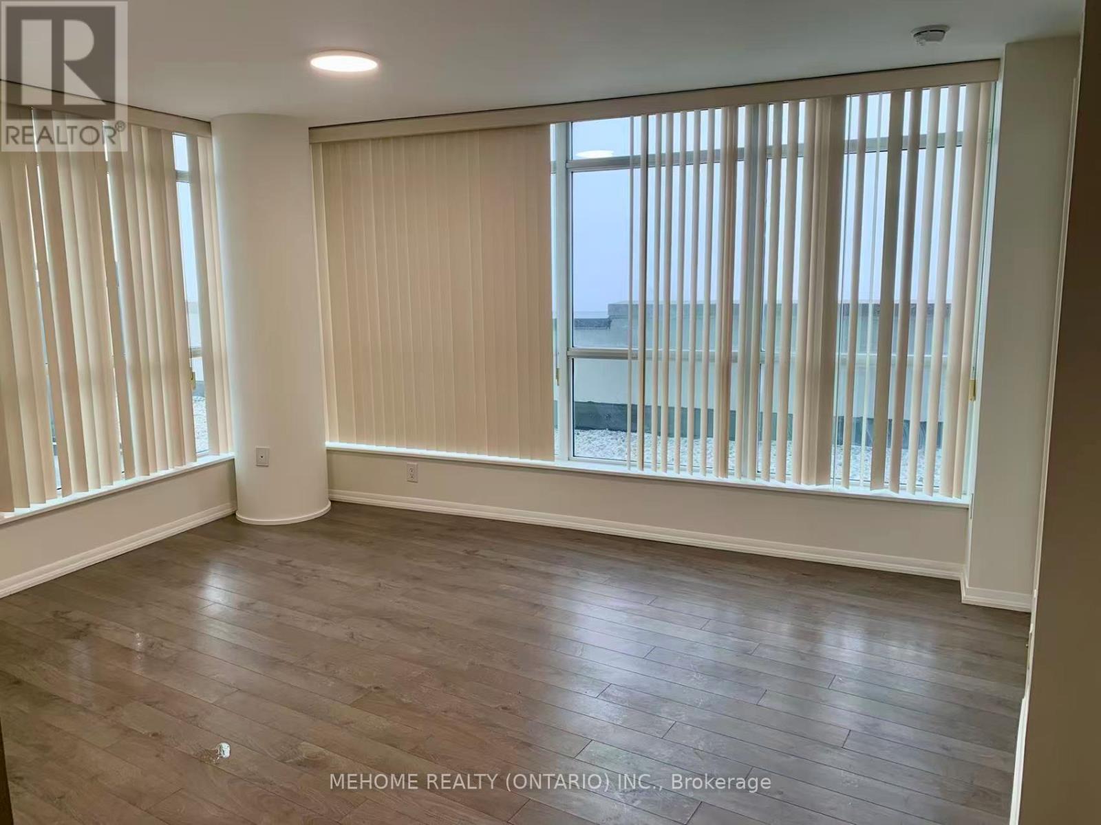 914 - 800 Lawrence Avenue W, Toronto, Ontario  M6A 0B1 - Photo 2 - W12652652