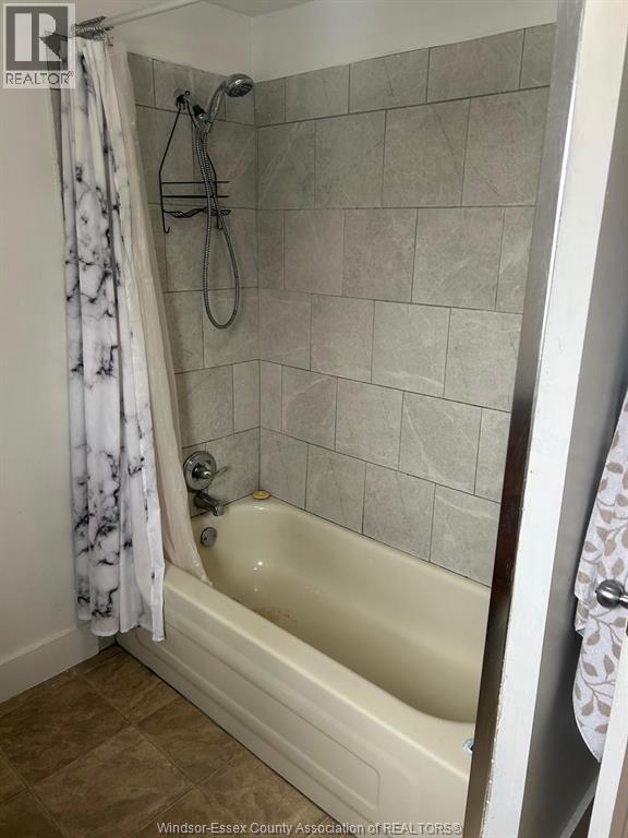 436 Wallace Street, Wallaceburg, Ontario  N8A 1L4 - Photo 9 - 25032062