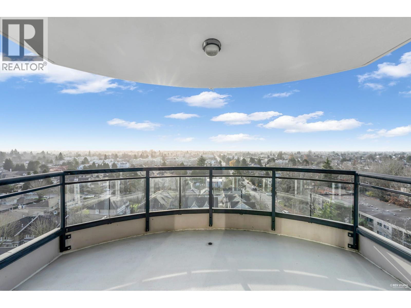 Listing Picture 3 of 40 : 1506 7080 ST. ALBANS ROAD, Richmond / 烈治文 - 魯藝地產 Yvonne Lu Group - MLS Medallion Club Member