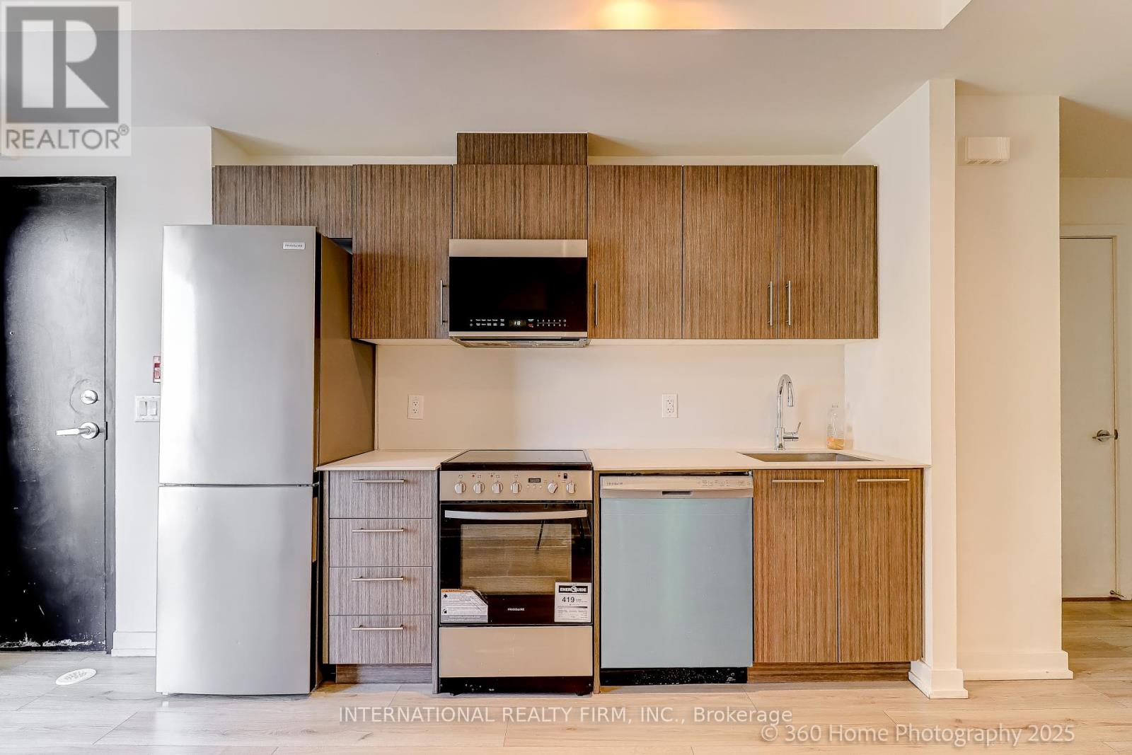 12 - 851 Sheppard Avenue W, Toronto (Clanton Park), Ontario  M3H 0G2 - Photo 6 - C12652668