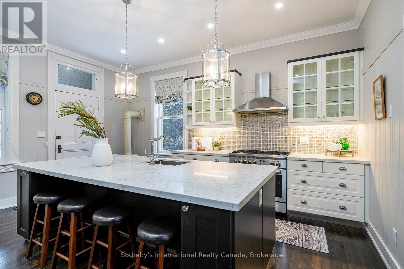 18 Amelia Street, Springwater, Ontario  L0L 1P0 - Photo 28 - S12026113