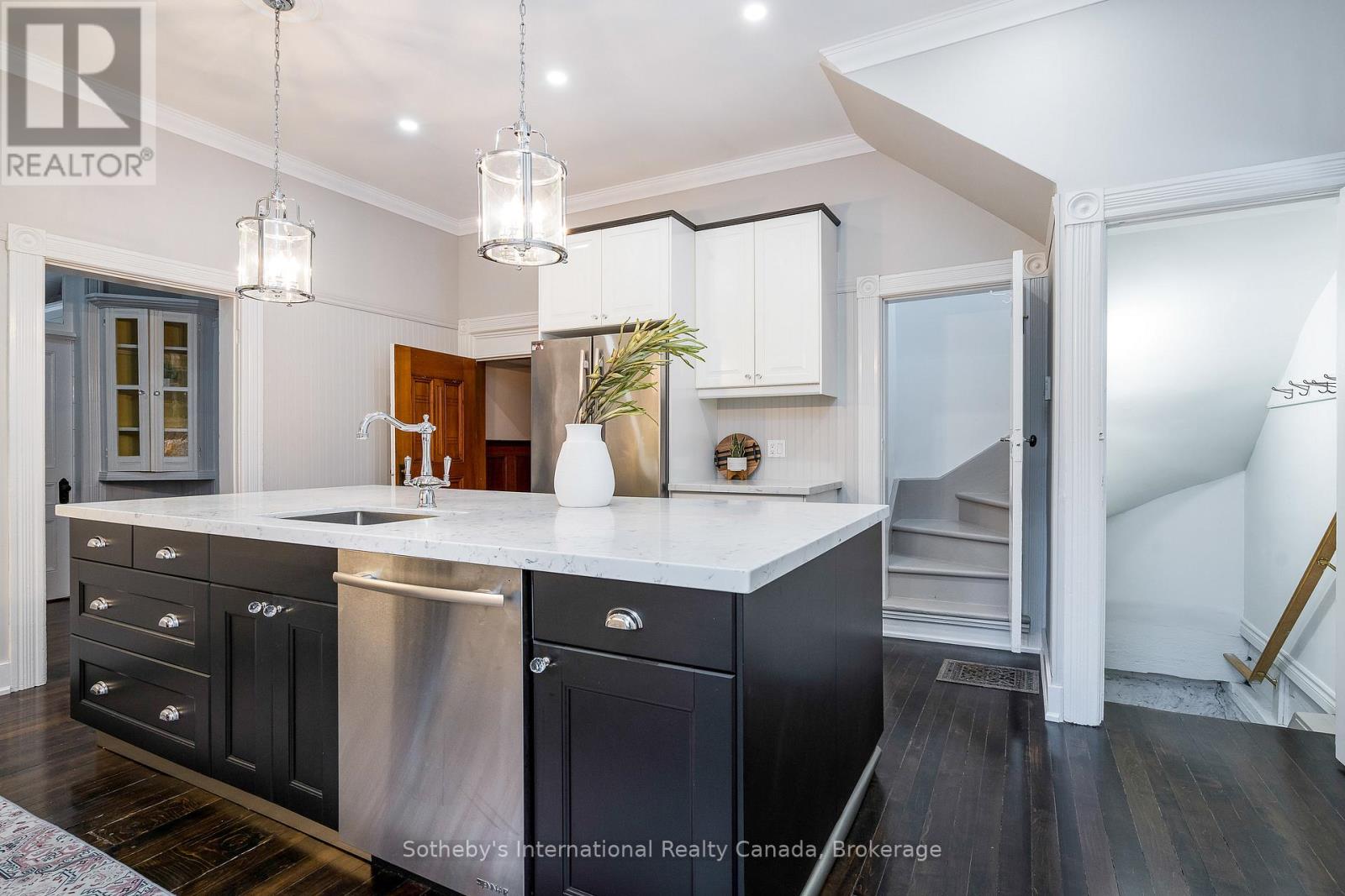 18 Amelia Street, Springwater, Ontario  L0L 1P0 - Photo 32 - S12026113