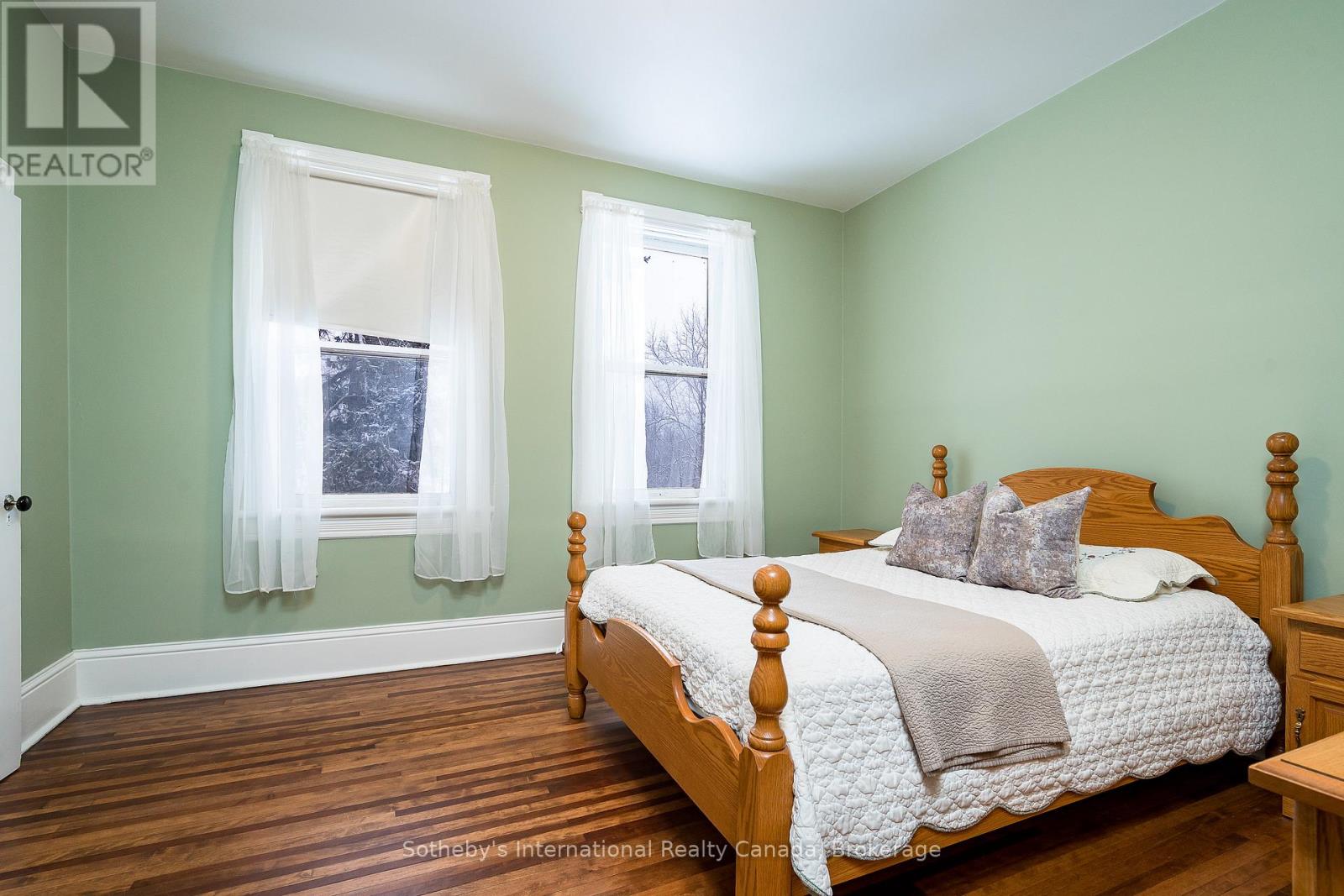 18 Amelia Street, Springwater, Ontario  L0L 1P0 - Photo 38 - S12026113