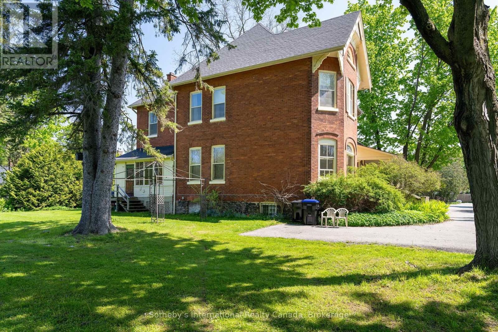 18 Amelia Street, Springwater, Ontario  L0L 1P0 - Photo 44 - S12026113