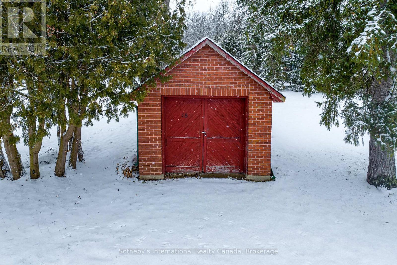 18 Amelia Street, Springwater, Ontario  L0L 1P0 - Photo 49 - S12026113