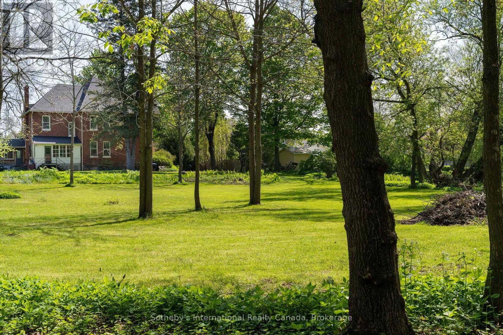 18 Amelia Street, Springwater, Ontario  L0L 1P0 - Photo 47 - S12026113