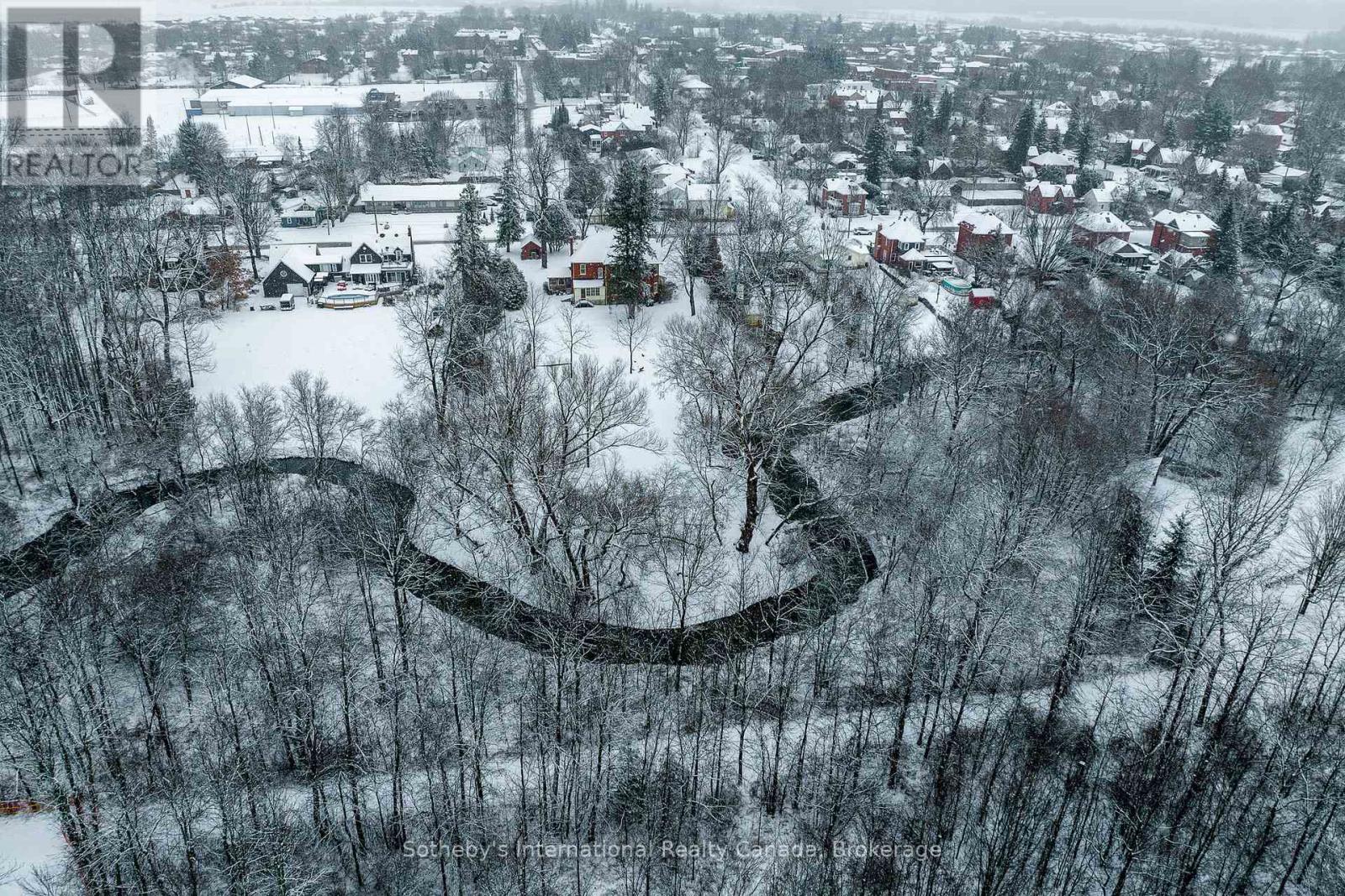 18 Amelia Street, Springwater, Ontario  L0L 1P0 - Photo 6 - S12026113