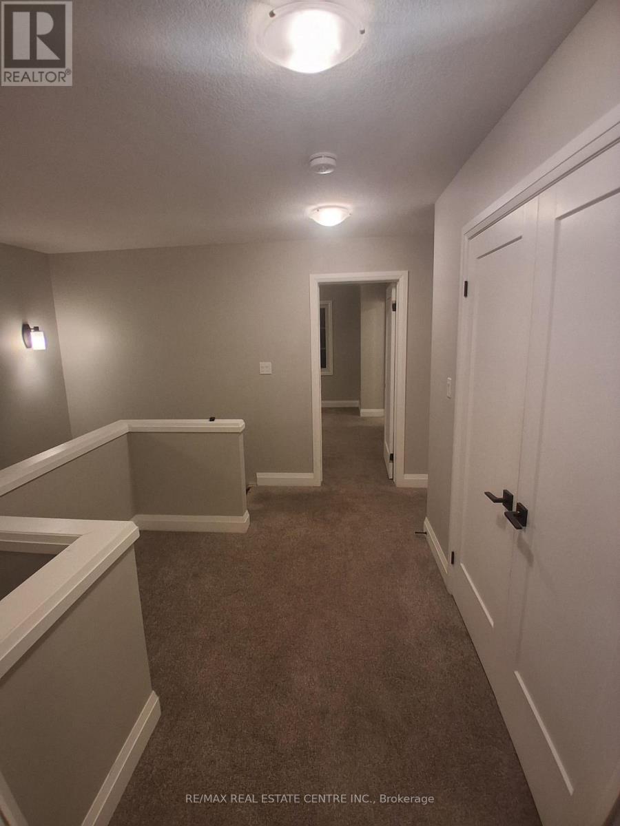 9 Martin Street, Tillsonburg, Ontario  N4G 0K8 - Photo 3 - X12607554