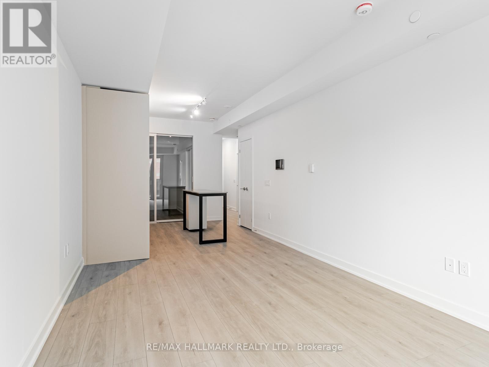 408 - 1 Fairview Road E, Mississauga, Ontario  L5A 0B4 - Photo 13 - W12652704