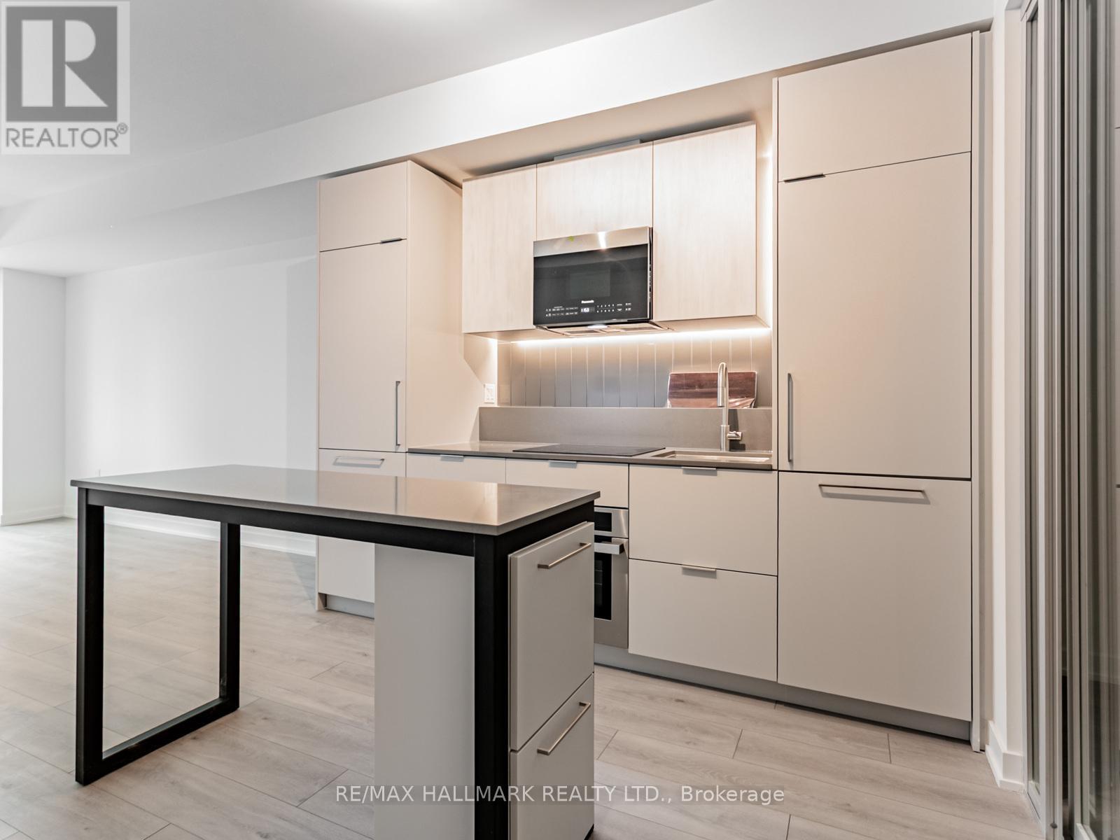 408 - 1 Fairview Road E, Mississauga, Ontario  L5A 0B4 - Photo 5 - W12652704