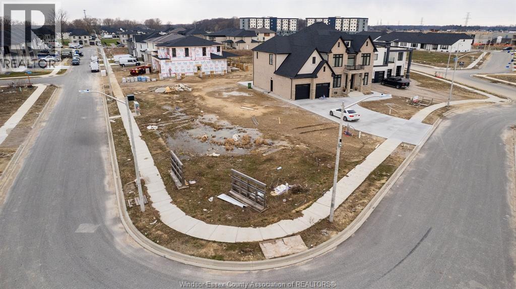 MLS# 25032088: 4451 CATERINA CRESCENT, LaSalle, Canada