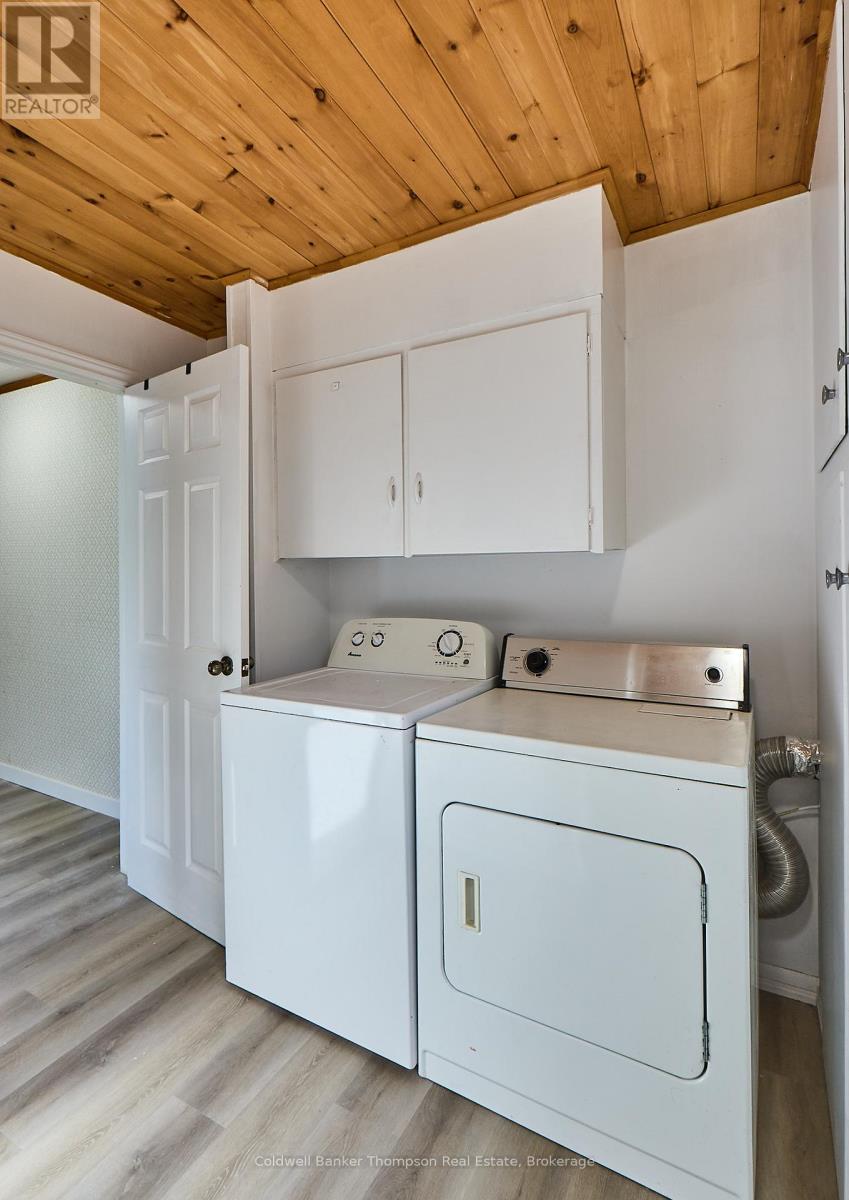 21 West Street N, Huntsville, Ontario P1H 1X6 - Photo 10 - X12652714