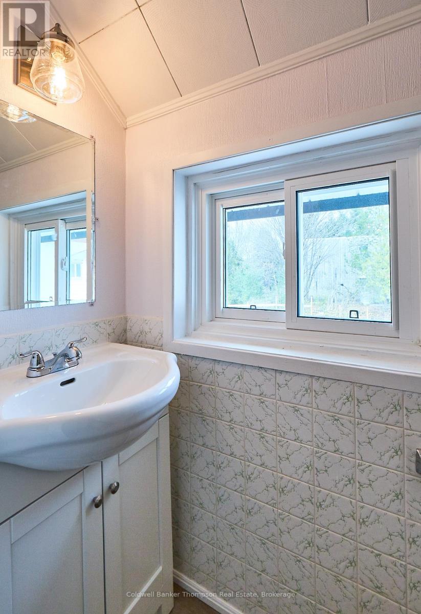 21 West Street N, Huntsville, Ontario P1H 1X6 - Photo 23 - X12652714