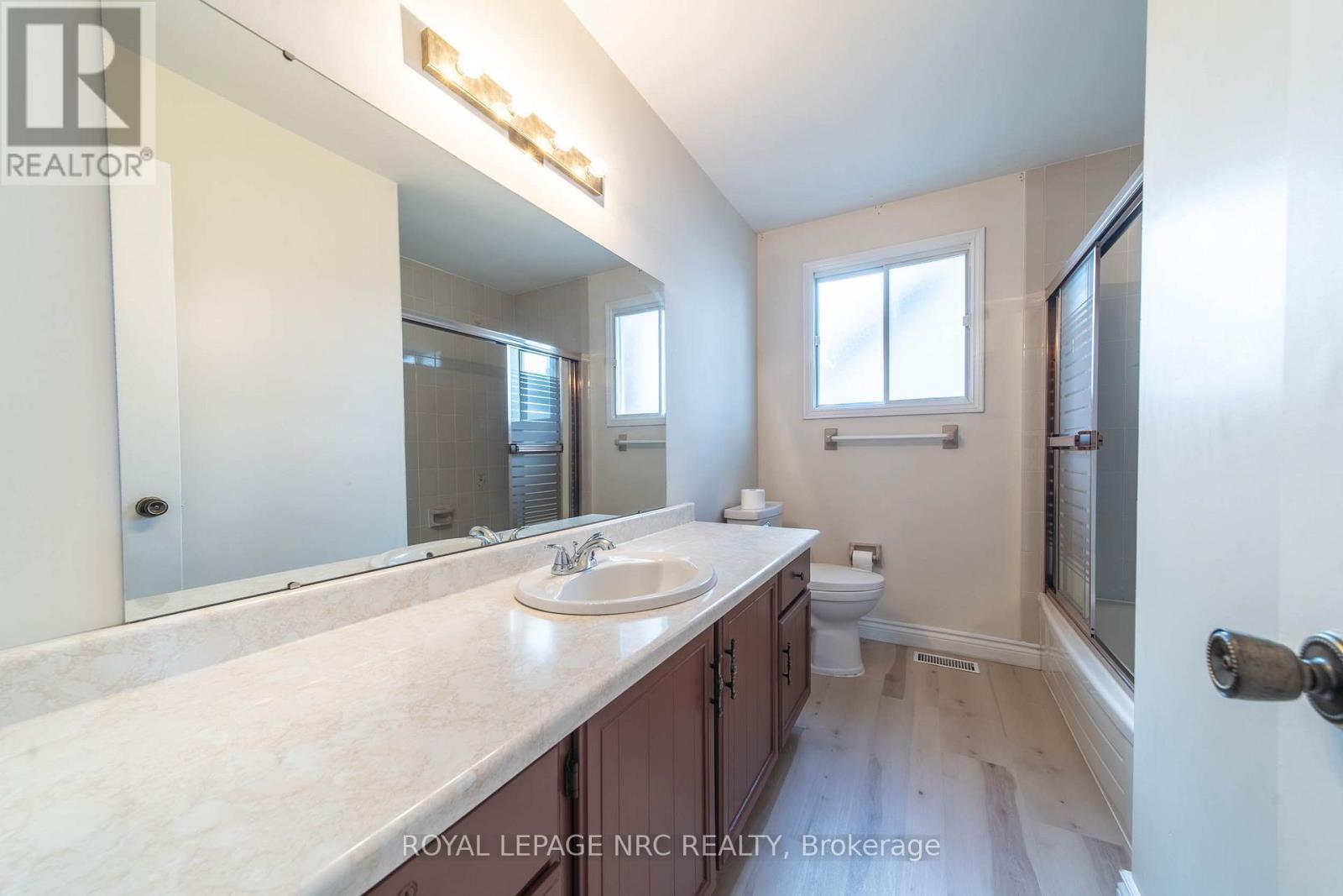 6399 Riall Street, Niagara Falls, Ontario  L2J 1Z4 - Photo 11 - X12652676