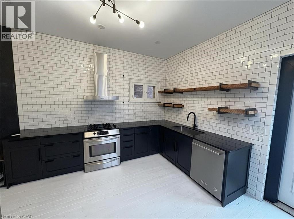 164 Catharine Street N, Hamilton, Ontario  L8L 4S5 - Photo 1 - 40795216