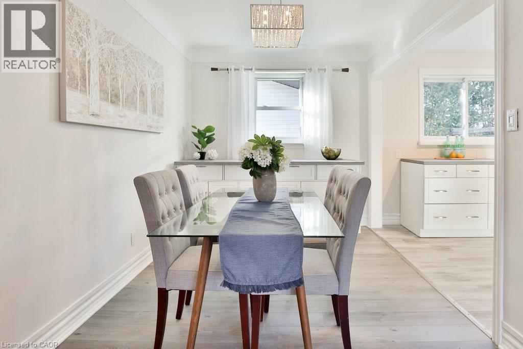 260 Foxbar Road, Burlington, Ontario  L7L 3A3 - Photo 8 - 40793910