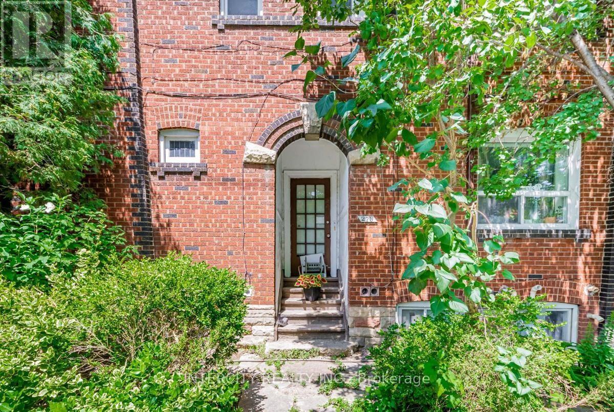 111 Alberta Avenue, Toronto, Ontario  M6H 2S1 - Photo 3 - C12652720