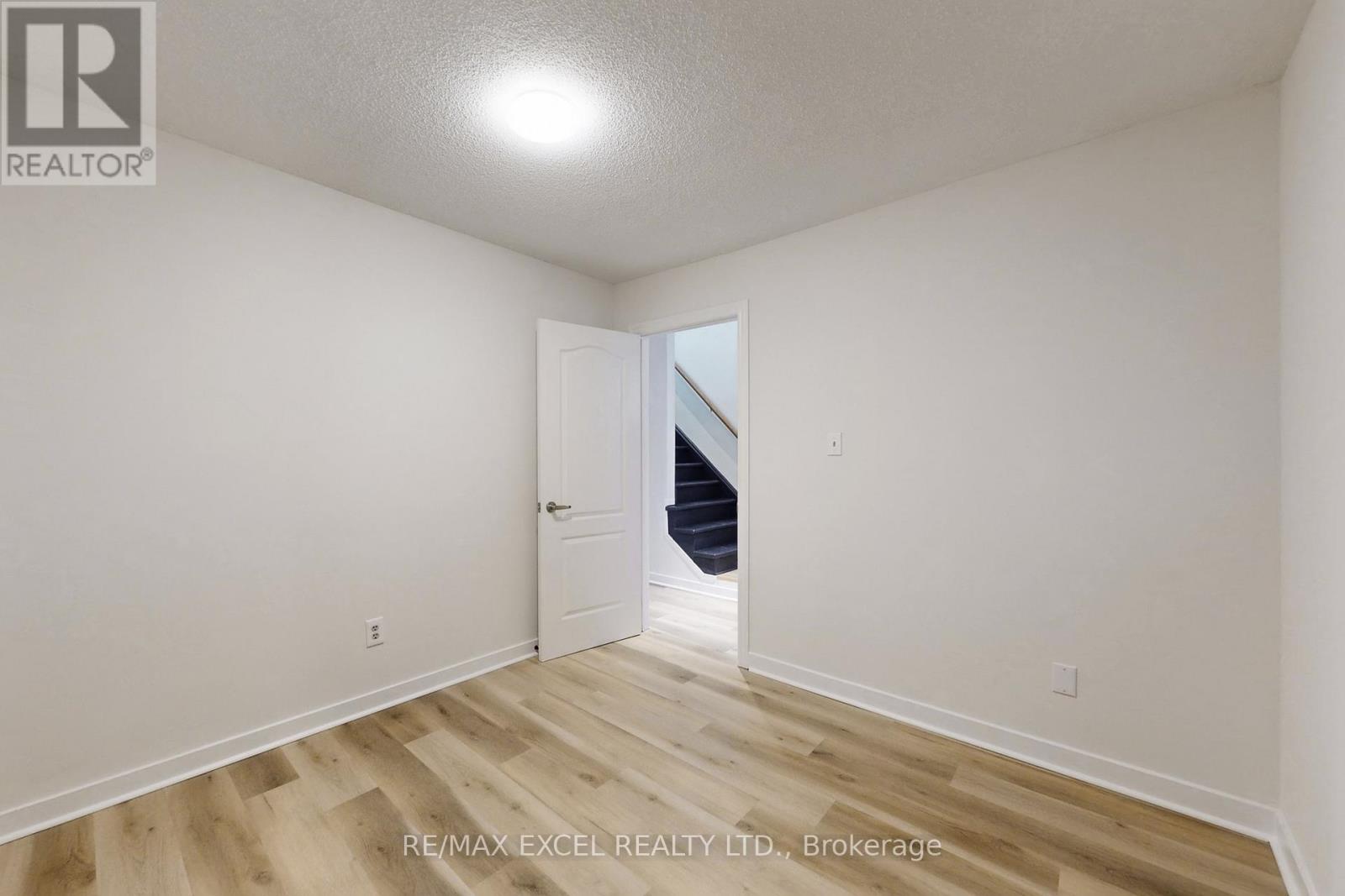 111 Albert Street S, Kawartha Lakes, Ontario  K9V 6G1 - Photo 16 - X12650646