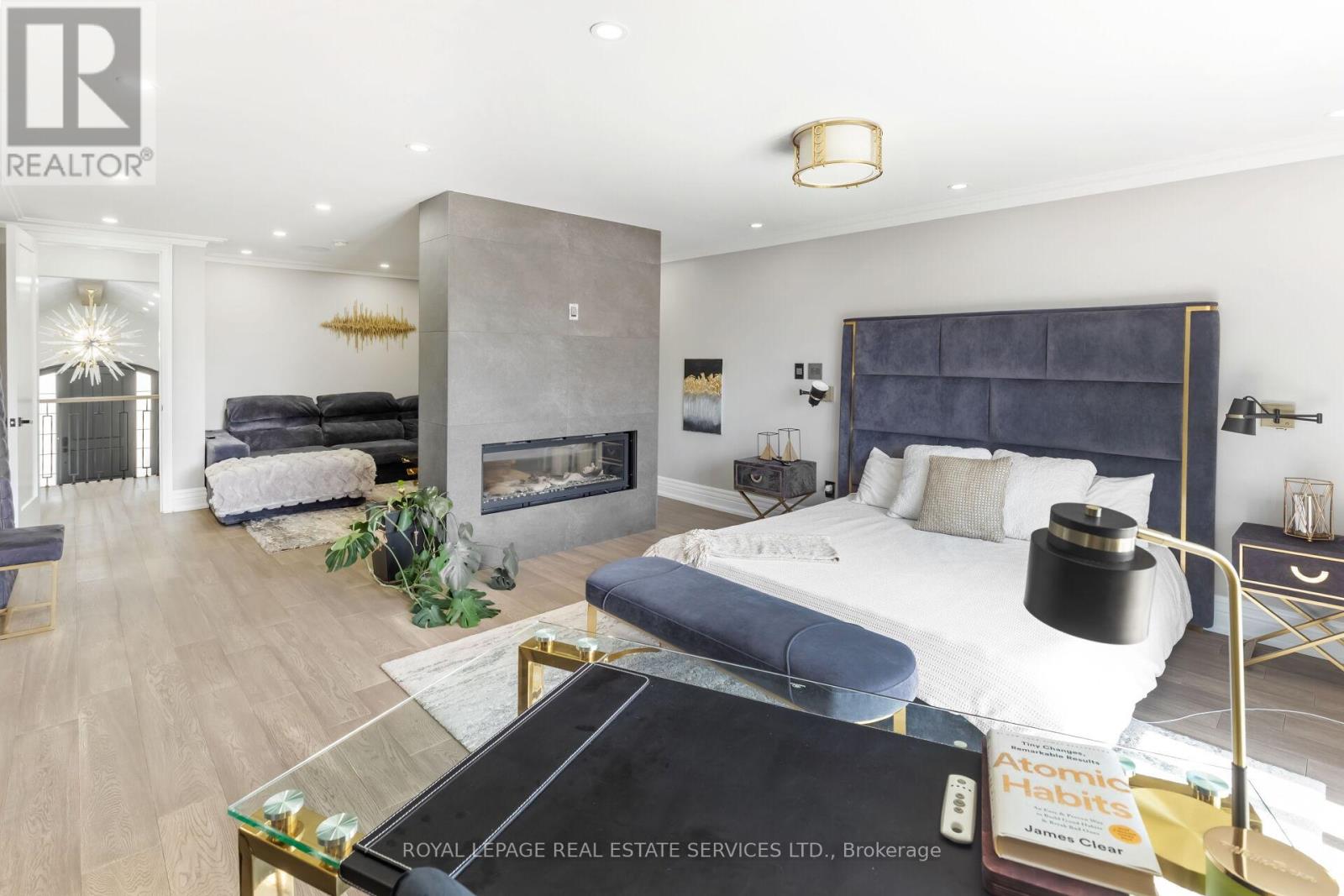 12 Julian Drive, Brampton, Ontario  L6P 0L2 - Photo 14 - W12652716