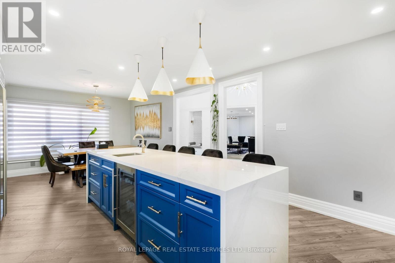 12 Julian Drive, Brampton, Ontario  L6P 0L2 - Photo 9 - W12652716