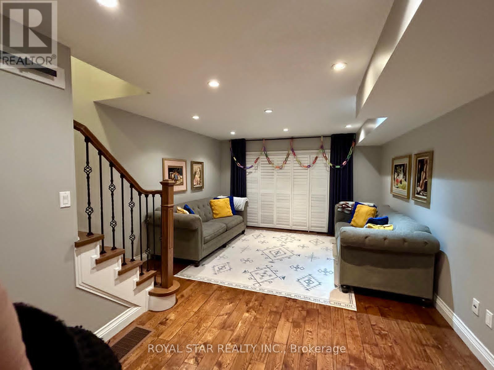 27 - 435 English Rose Lane, Oakville, Ontario  L6H 7S9 - Photo 15 - W12652718