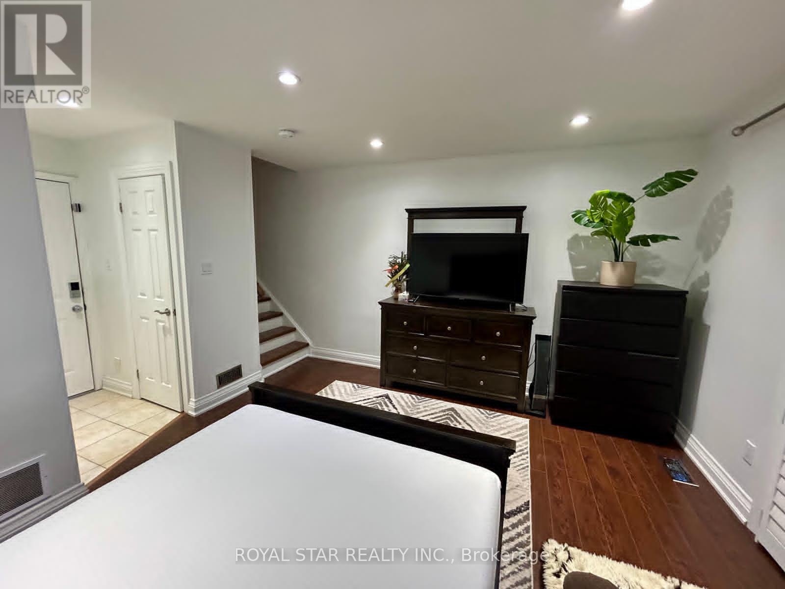 27 - 435 English Rose Lane, Oakville, Ontario  L6H 7S9 - Photo 22 - W12652718