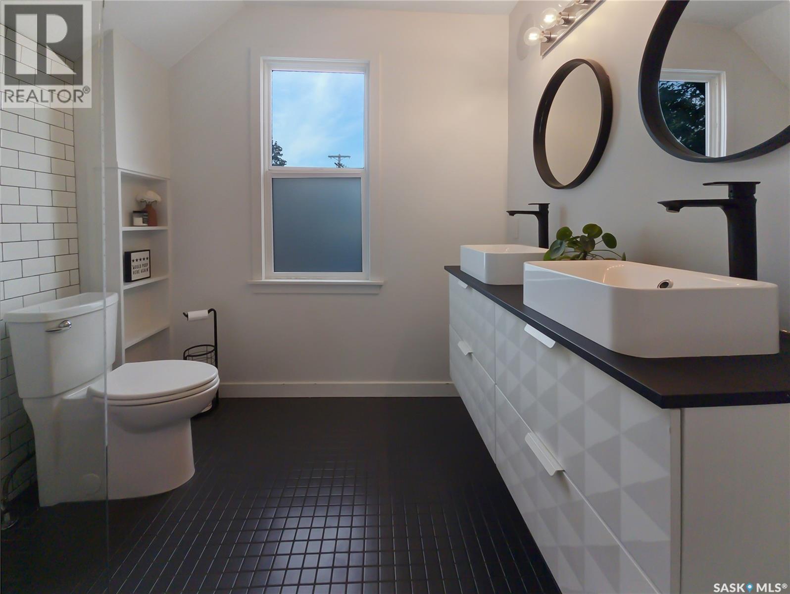 227 H Avenue S, Saskatoon, Saskatchewan  S7M 1W1 - Photo 23 - SK021112