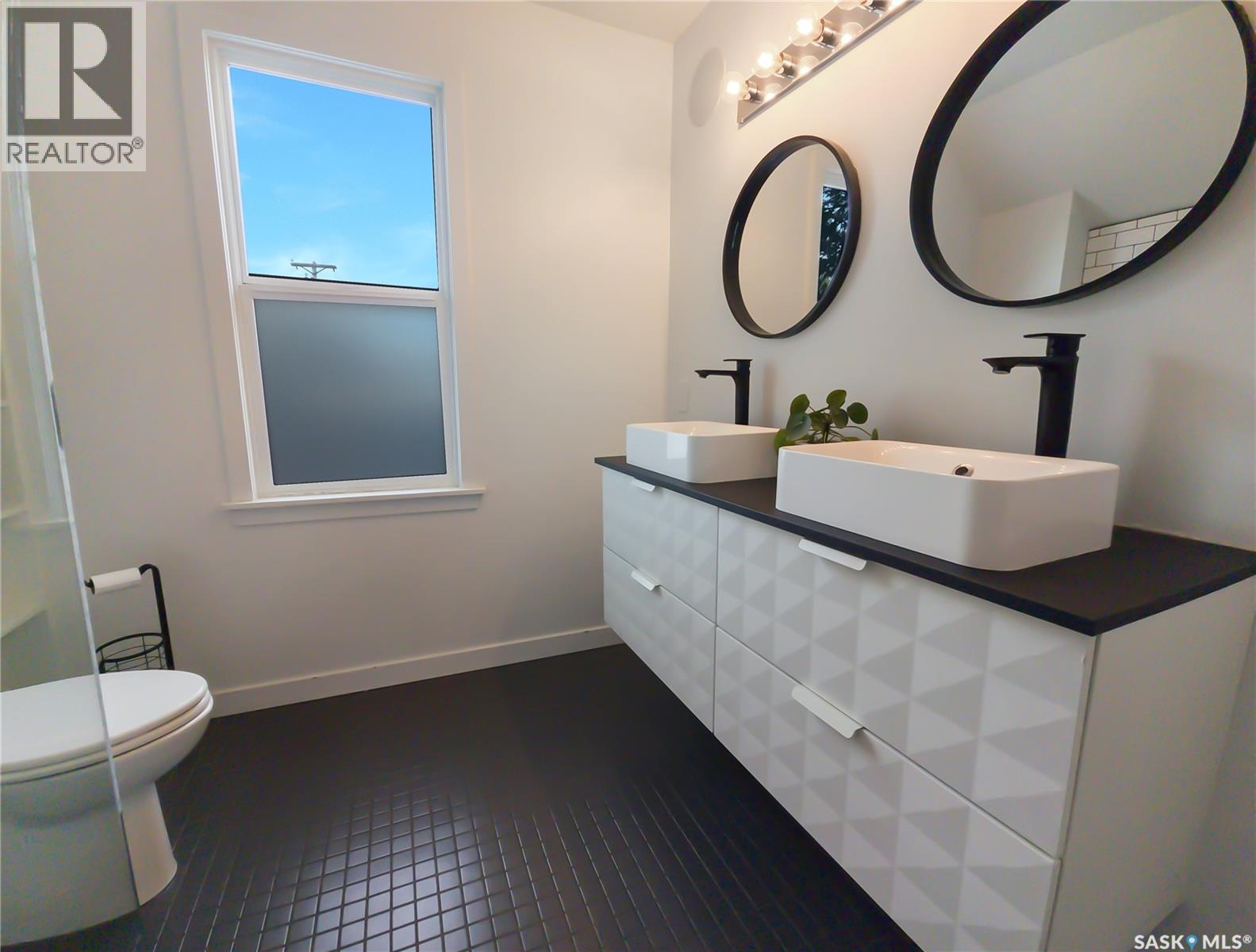 227 H Avenue S, Saskatoon, Saskatchewan  S7M 1W1 - Photo 22 - SK021112